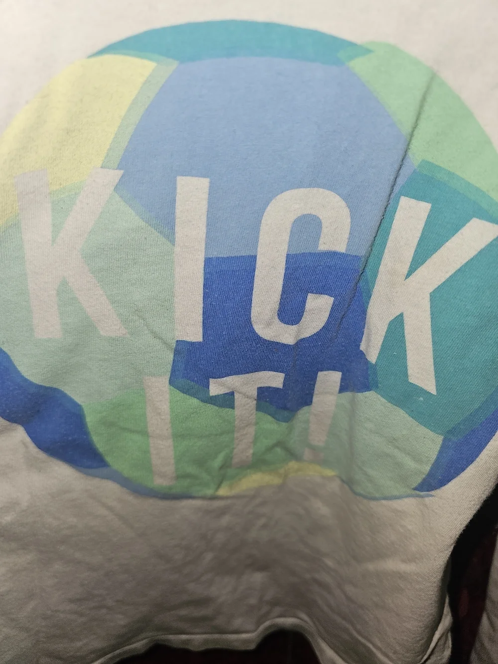 Old Navy Girls White Long Sleeve Tee with Soccer Ball Graphic Size Med. 8